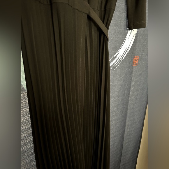 NWOT Classy Tristan & Iseut Black Wrap Dress XS - Picture 4 of 8